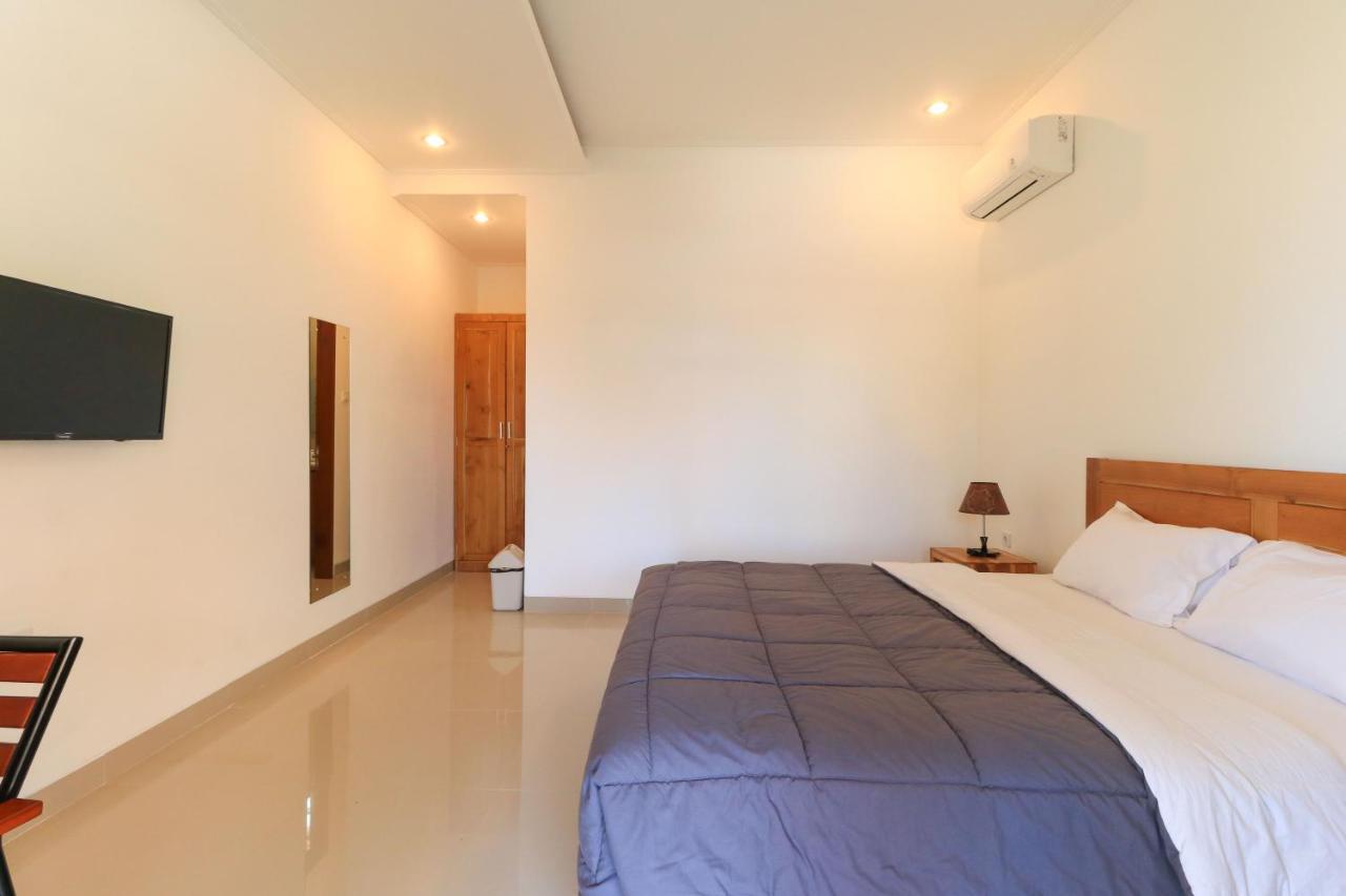 Manu Guest House 2 Canggu Exterior foto